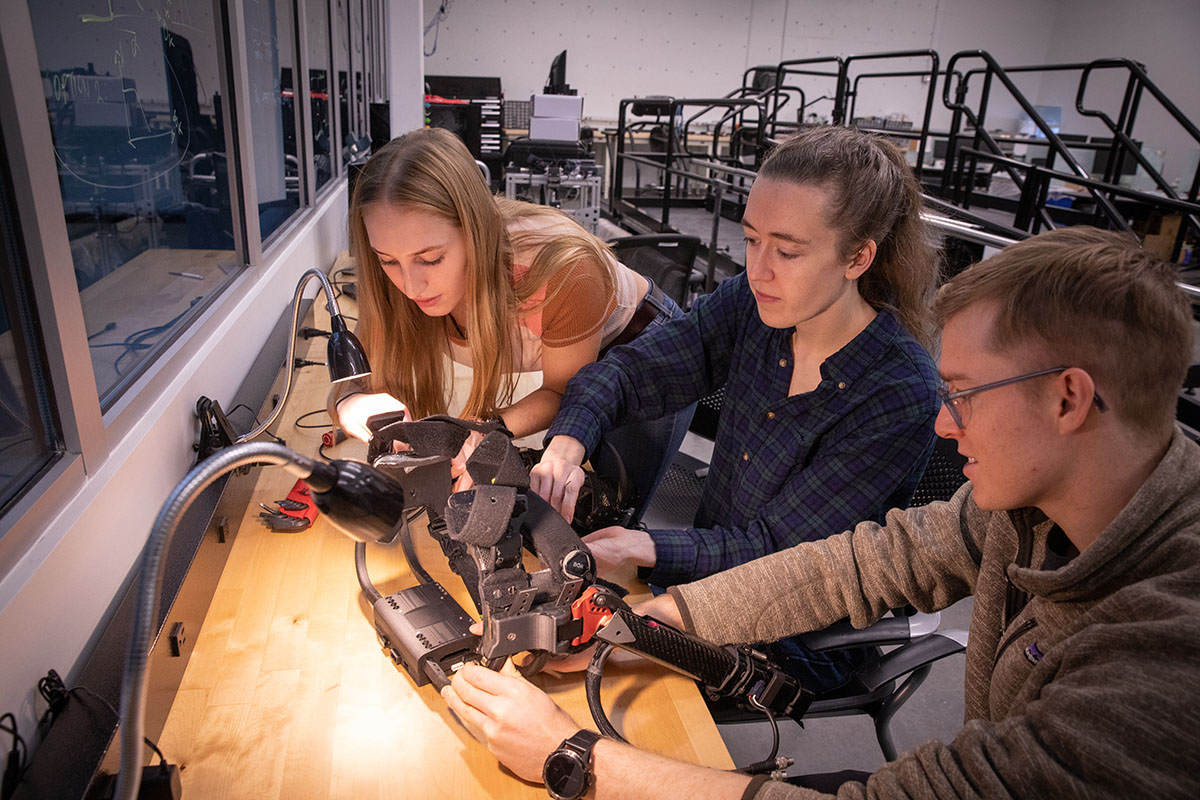 Robotics undergraduate programs robotics center